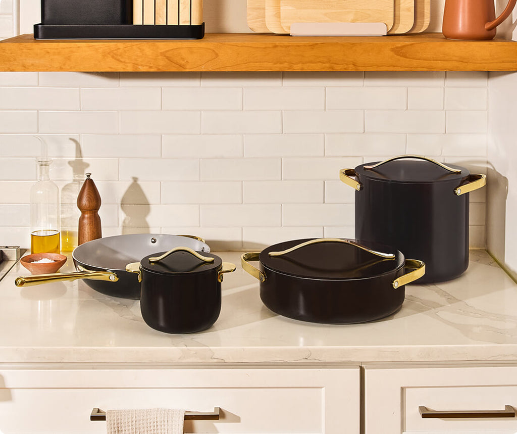 8-Piece Ceramic Set With Complimentary Storage